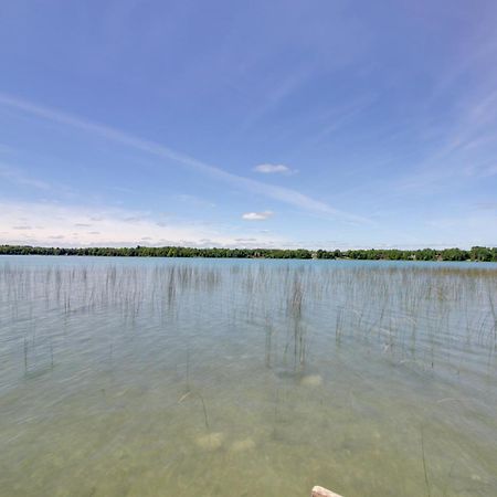 Lakefront Deer River Apt With Dock, Fire Pit And Patio Esterno foto
